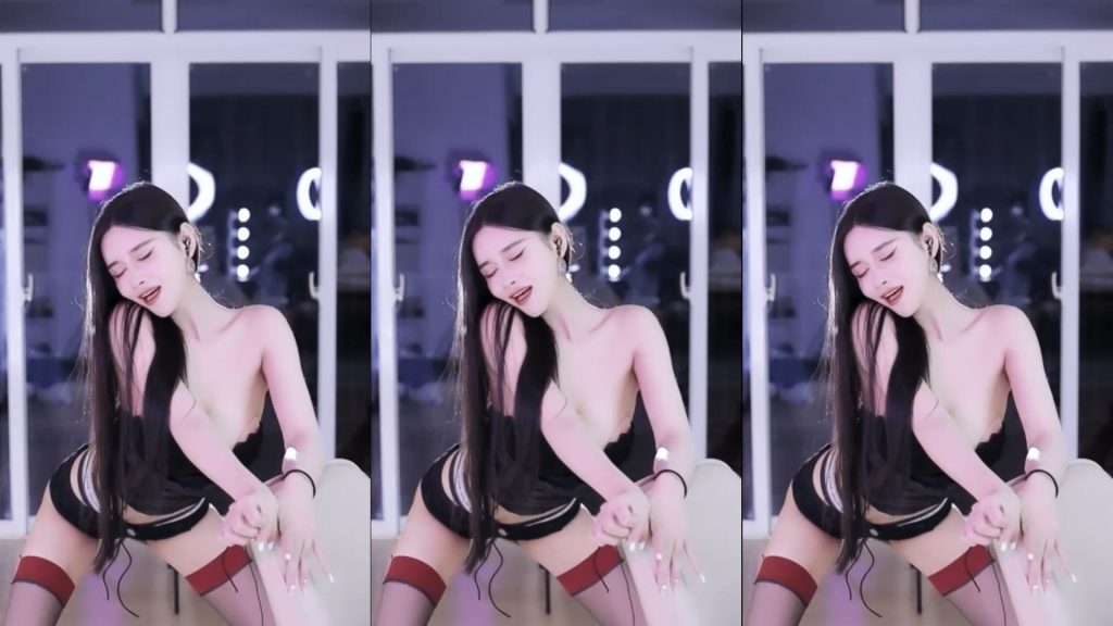 图片[1]深夜宿舍-仓鼠控的第二选择【网易CC 小恩雅】铁链疯狂抖胸 边跳边喘！【2V】【0.99G】深夜宿舍-仓鼠控的第二选择