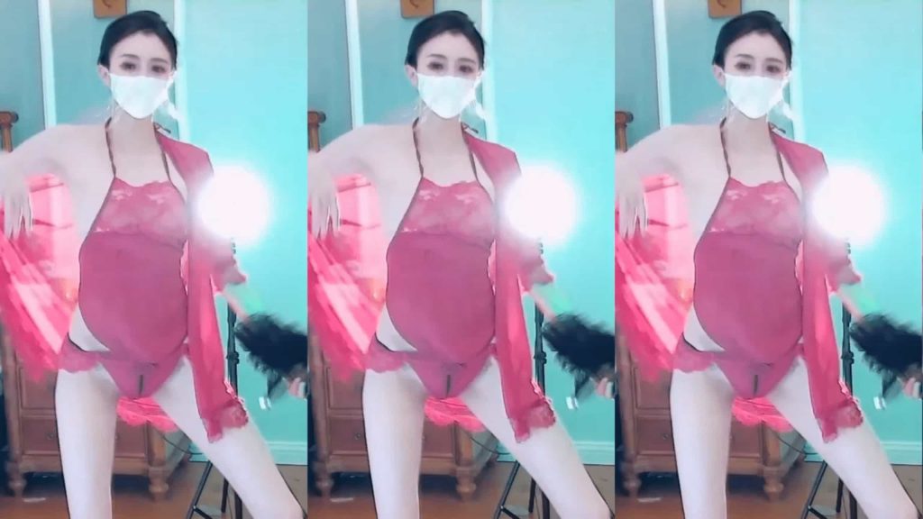 图片[1]深夜宿舍-仓鼠控的第二选择【网易CC 白妖妖】 情趣丁字 镂空裸背！【2V】【1.62G】深夜宿舍-仓鼠控的第二选择