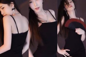 【斗鱼 萌七啊丶】吊带旗袍好风骚 _ ，痒到我骨子里了【2V】深夜宿舍-仓鼠控的第二选择