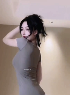 【抖音 草莓小甜心丁姐】 1月份直播擦边热舞【第一弹】【4V】深夜宿舍-仓鼠控的第二选择