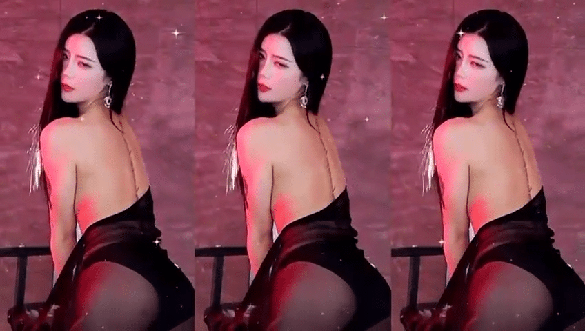 图片[1]深夜宿舍-仓鼠控的第二选择【虎牙 黑桃】重磅！全新全裸露底裸舞万元定制！细节呈现【2V 】【357M】深夜宿舍-仓鼠控的第二选择