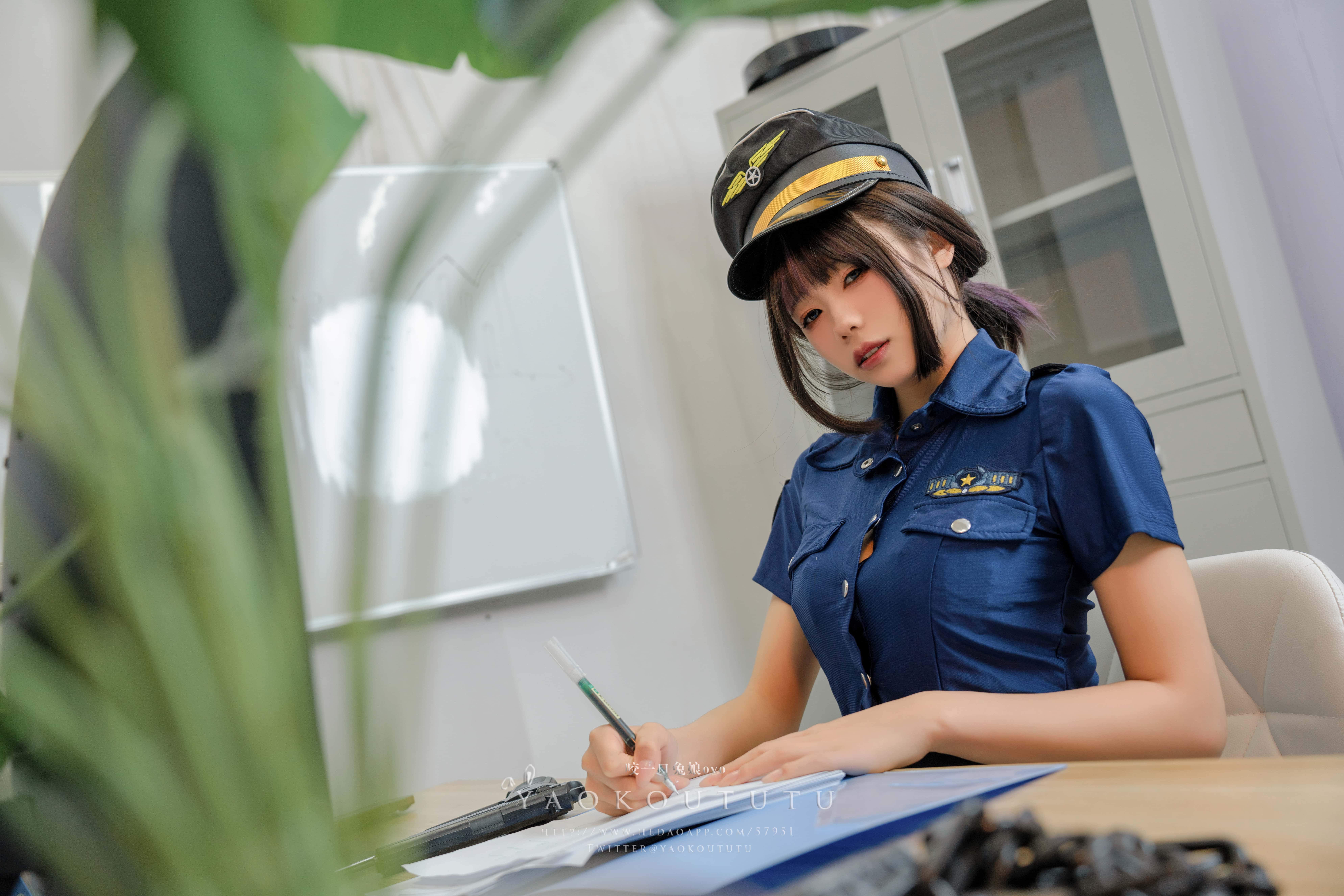 图片[10]深夜宿舍-仓鼠控的第二选择【写真资源】咬一口兔娘（黏黏团子兔）【更新至238期】深夜宿舍-仓鼠控的第二选择