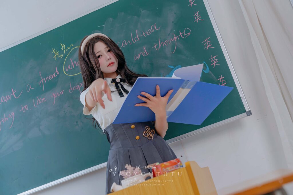 图片[5]深夜宿舍-仓鼠控的第二选择【写真资源】咬一口兔娘（黏黏团子兔）【更新至238期】深夜宿舍-仓鼠控的第二选择