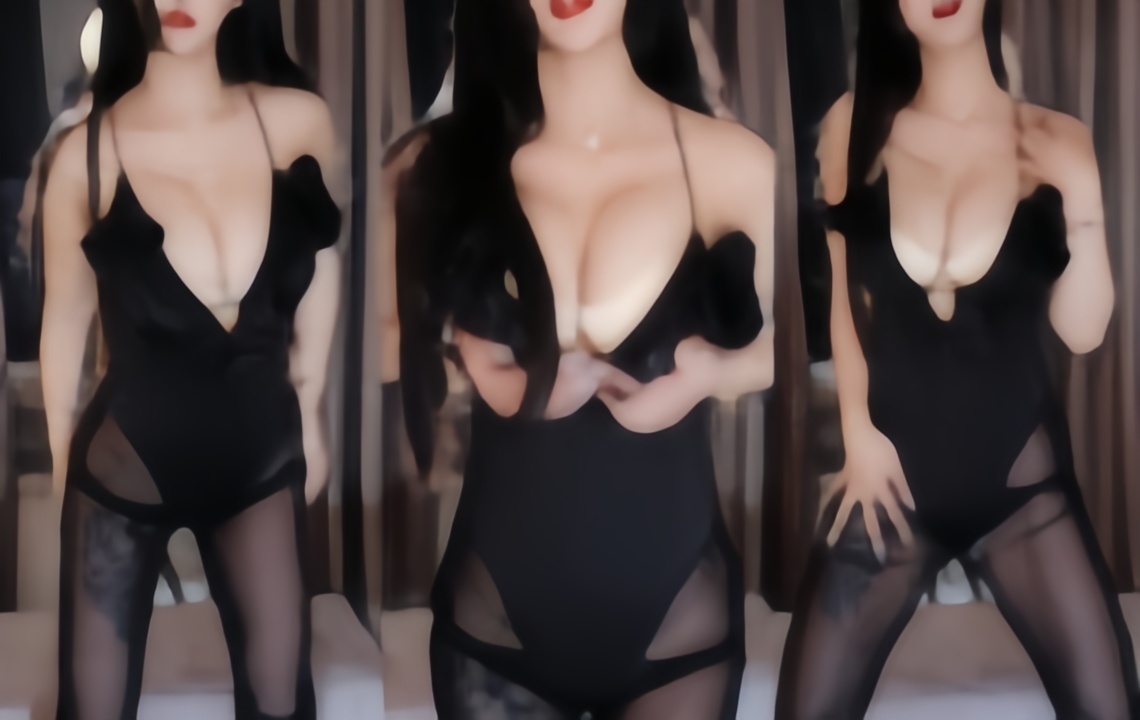 【CC 依阳baby】付费群定制骚舞大尺度 情趣漏内【10V】【1.16G】深夜宿舍-仓鼠控的第二选择