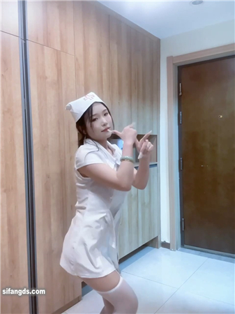 图片[10]深夜宿舍-仓鼠控的第二选择【无在线播放】快手主播 周周乖仔 最新定制裸舞掰穴顶B 情趣热情摇摆上头【9V】【460M】深夜宿舍-仓鼠控的第二选择