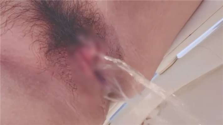 图片[41]深夜宿舍-仓鼠控的第二选择【无在线播放】推特呲尿大比拼 各种妹妹放尿给你看 比比谁的穴嫩尿的远【153V】【0.98G】深夜宿舍-仓鼠控的第二选择