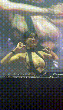 图片[2]深夜宿舍-仓鼠控的第二选择【无在线播放】【网红女DJ现场大尺度热舞】真空乳沟 后摇 跪摇 性感死了【39V】【5.1G】深夜宿舍-仓鼠控的第二选择