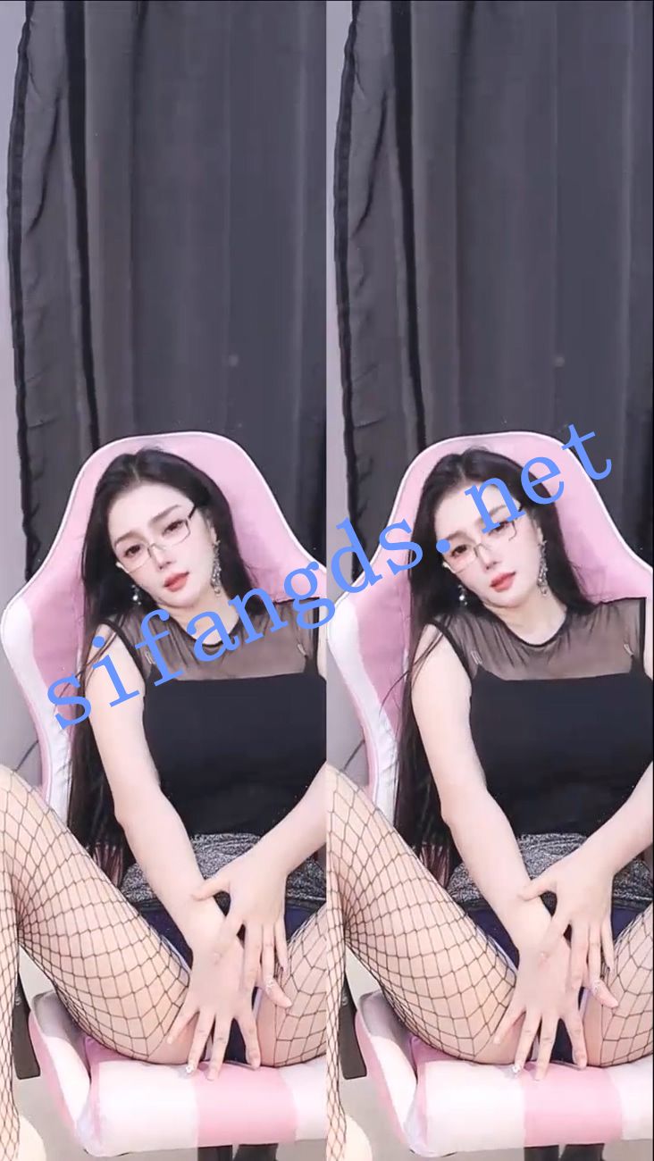 图片[22]深夜宿舍-仓鼠控的第二选择【无在线播放】⭐【时光直播 畅聊】S37 深沟半球 擦边大尺度性感骚舞【82V】【7.07G】深夜宿舍-仓鼠控的第二选择