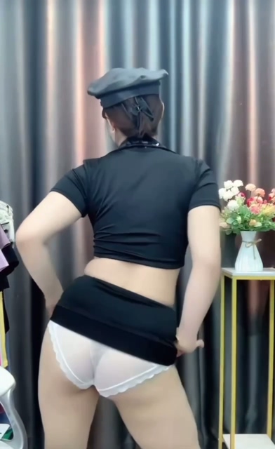 图片[4]深夜宿舍-仓鼠控的第二选择【在线播放】抖音哟宝儿付费定制 巨乳舞蹈老师极致反差 上半身正经下半身道具潮喷【31V】【1.04G】深夜宿舍-仓鼠控的第二选择