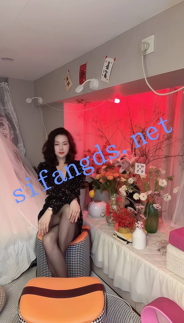 图片[5]深夜宿舍-仓鼠控的第二选择【在线播放】抖音 蓝姐姐-2 17万粉 高贵气质御姐 露脸露点 电动阳具插B【6V】【392M】深夜宿舍-仓鼠控的第二选择