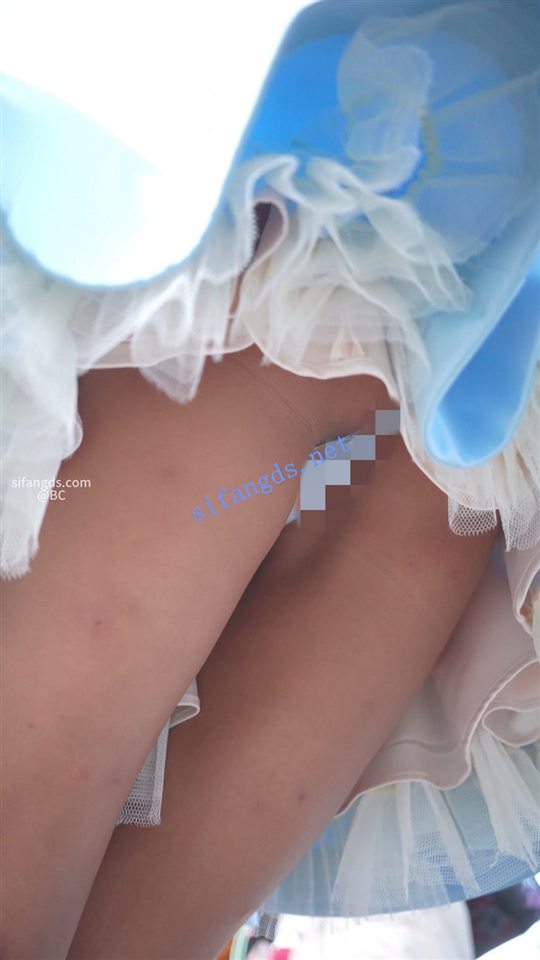 图片[8]深夜宿舍-仓鼠控的第二选择【无在线播放】(BC-SSS-090)吊带公主裙姐妹..半蹲拍照被CD..竟然都穿丁字裤【1V】【959M】深夜宿舍-仓鼠控的第二选择