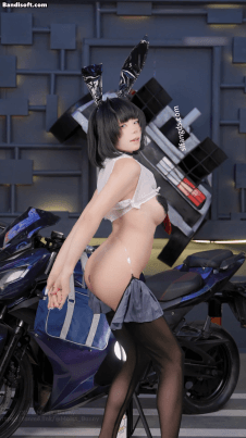 图片[1]深夜宿舍-仓鼠控的第二选择【无在线播放】【B站 Yiko湿润兔 咬一口兔娘】10月作品 赛博逆JK 双视角骚舞【87P3V】【1.07G】深夜宿舍-仓鼠控的第二选择