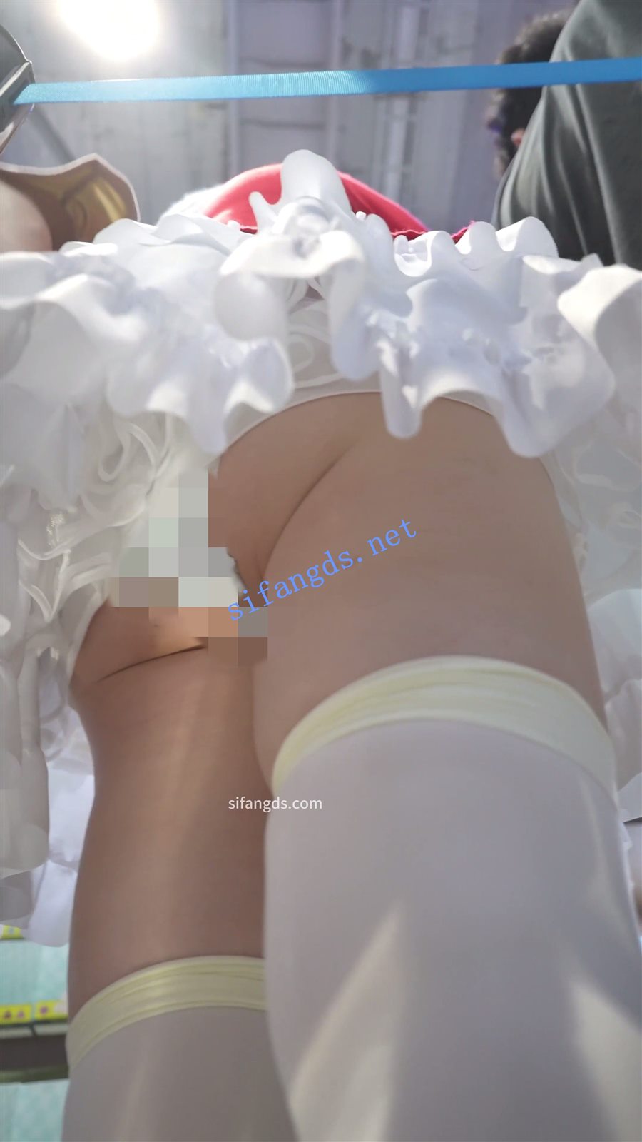 图片[6]深夜宿舍-仓鼠控的第二选择【无在线播放】【xxn-313】路人女主cos小姐姐..护栏反光照亮蕾丝边内裤【1V】【346M】深夜宿舍-仓鼠控的第二选择