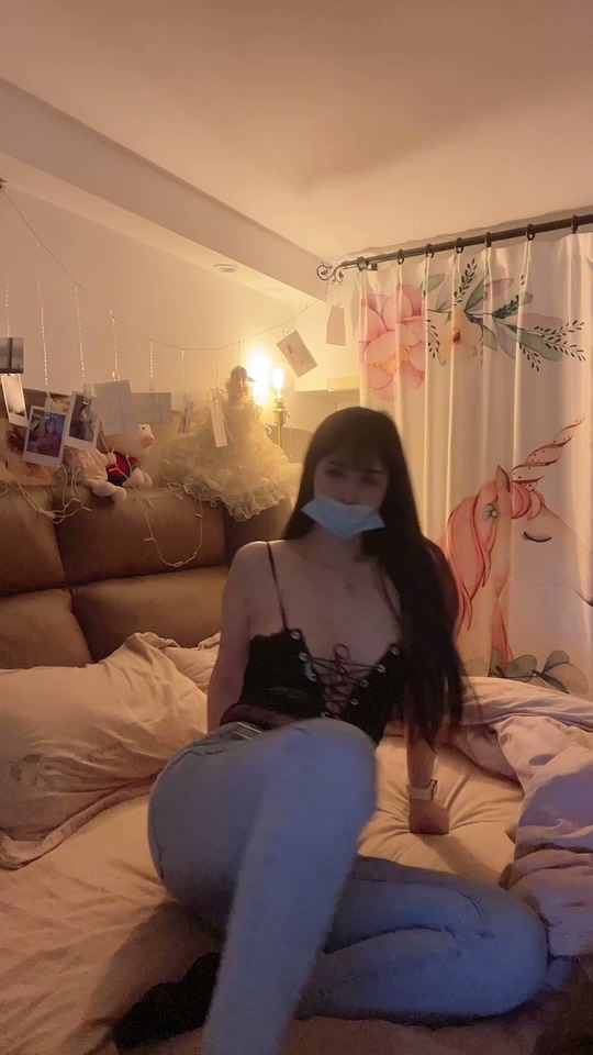 图片[5]深夜宿舍-仓鼠控的第二选择【无在线播放】秀人网诗诗kiki付费定制 极品模特 黑丝掰穴 诱惑自慰【1V】【1.51G】深夜宿舍-仓鼠控的第二选择