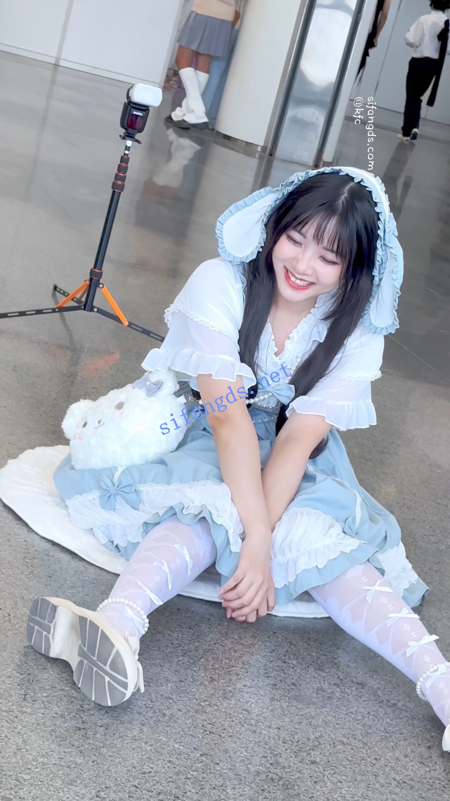 图片[9]深夜宿舍-仓鼠控的第二选择【无在线播放】【KFC】大耳狗洛丽塔学妹拍照·透明内裤各种姿势露出黑森林【1V】【1.12G】深夜宿舍-仓鼠控的第二选择