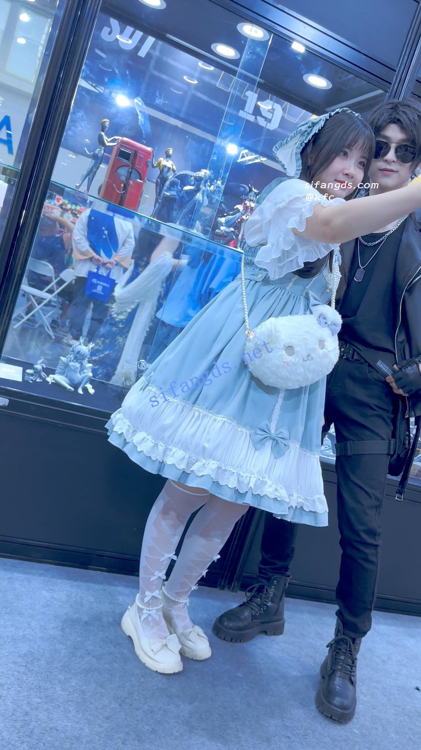 图片[12]深夜宿舍-仓鼠控的第二选择【无在线播放】【KFC】大耳狗洛丽塔学妹拍照·透明内裤各种姿势露出黑森林【1V】【1.12G】深夜宿舍-仓鼠控的第二选择