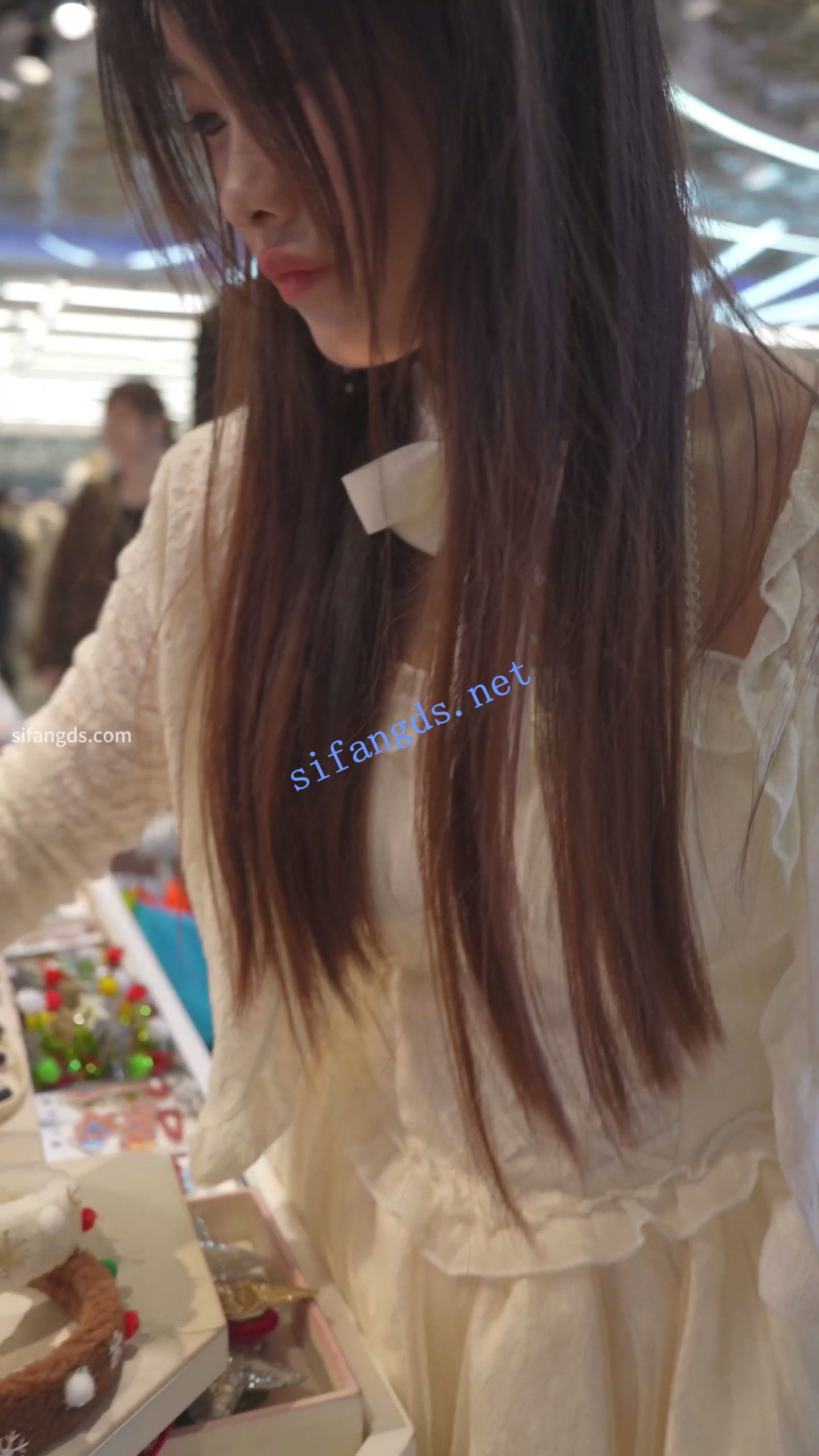 图片[5]深夜宿舍-仓鼠控的第二选择【无在线播放】(BC-AA-573)蕾丝公主裙小姐姐弯腰..无痕内贴镜头上楼梯CD【1V】【380M】深夜宿舍-仓鼠控的第二选择