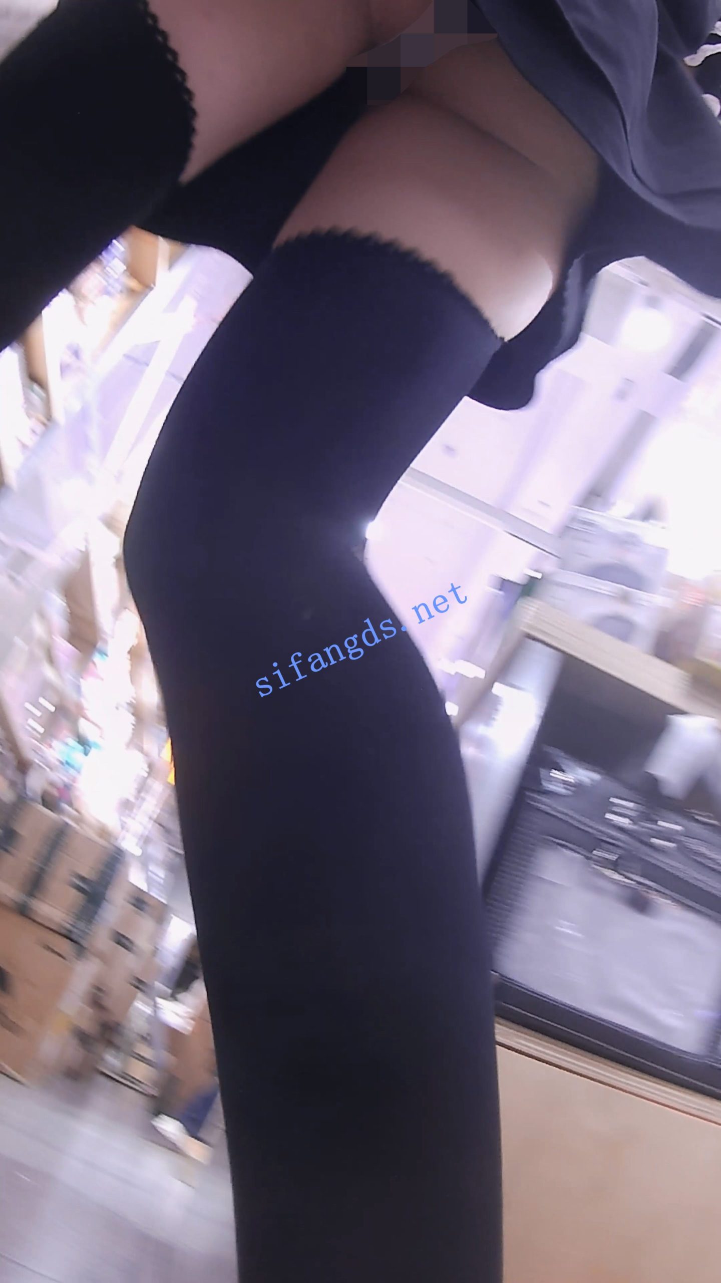 【无在线播放】『D·D』-197-身高175，黑裙COSER，大腿黑袜，黑底【1V】【725M】深夜宿舍-仓鼠控的第二选择