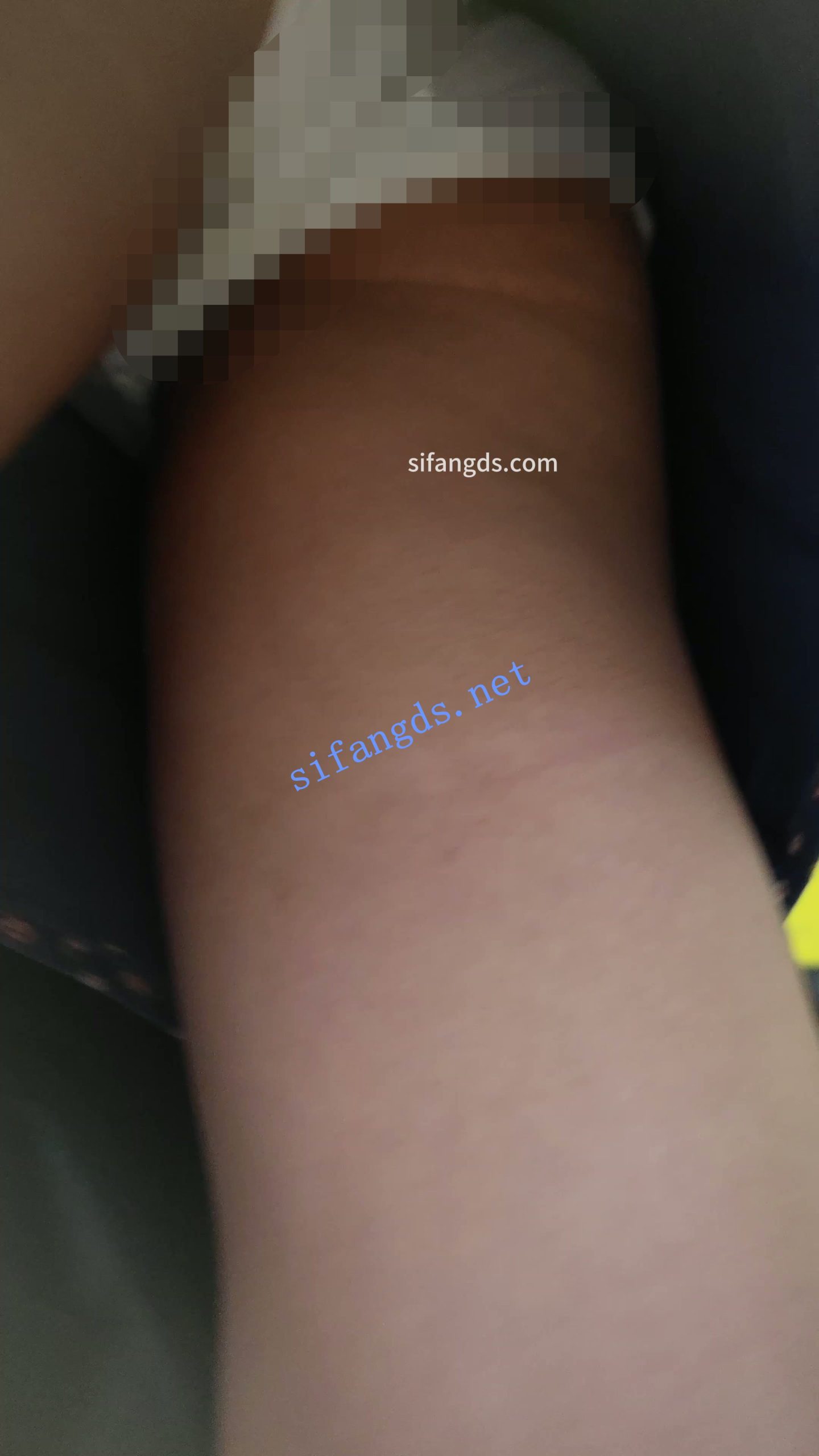 【无在线播放】【CSCD】蓝色印花连衣裙小姐姐和闺蜜逛街，白色内内【1V】【755M】深夜宿舍-仓鼠控的第二选择