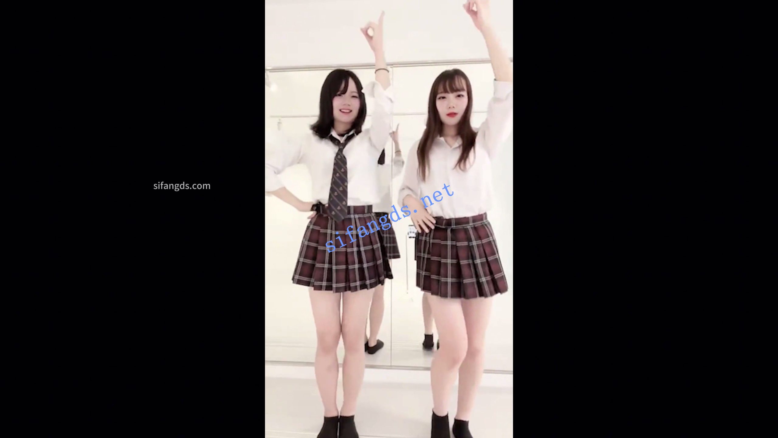 【无在线播放】【日产精选】155制服jk姐妹拍抖音。摄影棚镜头记录走光【1V】【4.98G】深夜宿舍-仓鼠控的第二选择