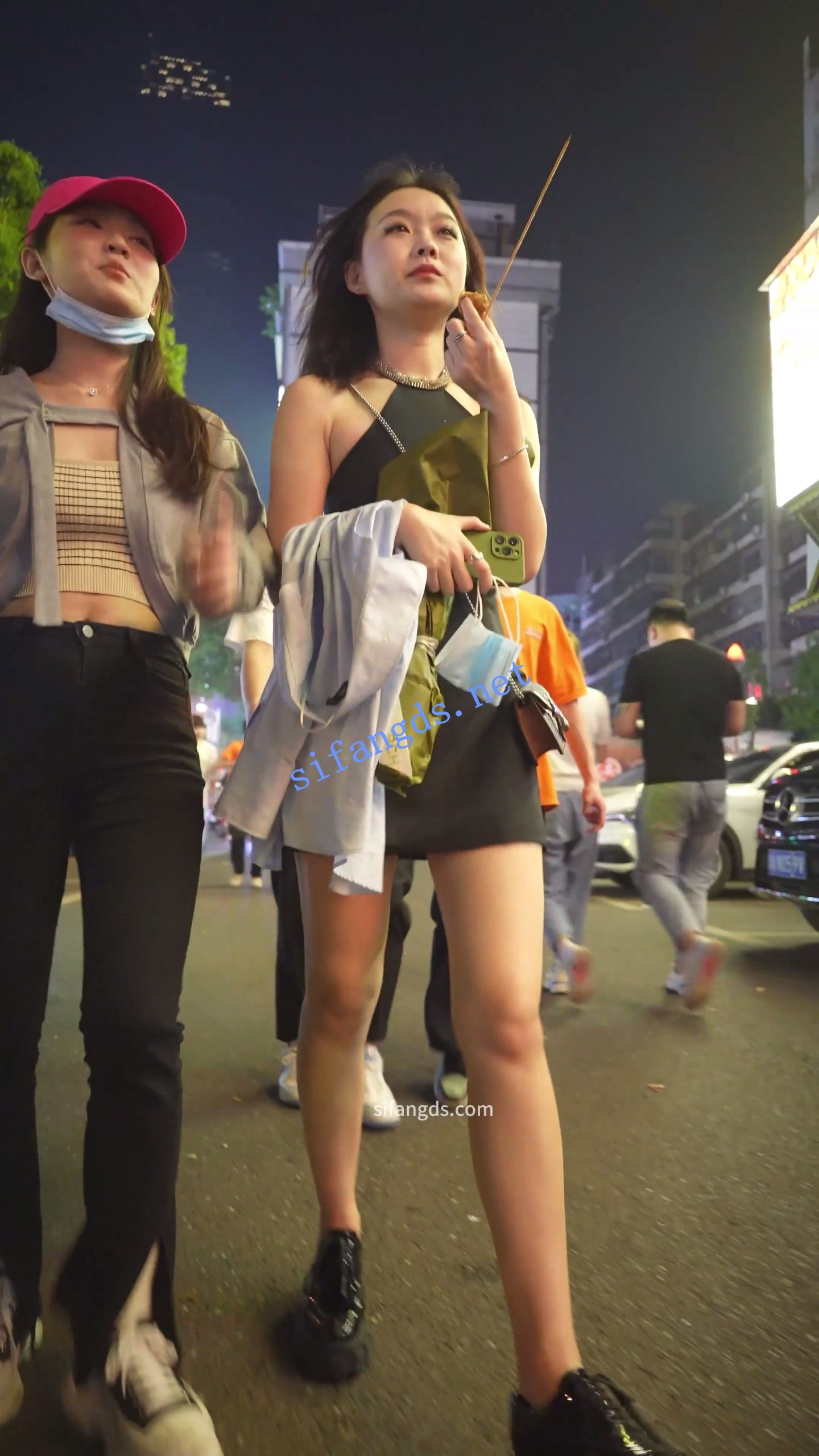 【无在线播放】(BC-AA-579)黑色露肩裙靓女..逛街买小吃被前后CD窄内【1V】【776M】深夜宿舍-仓鼠控的第二选择