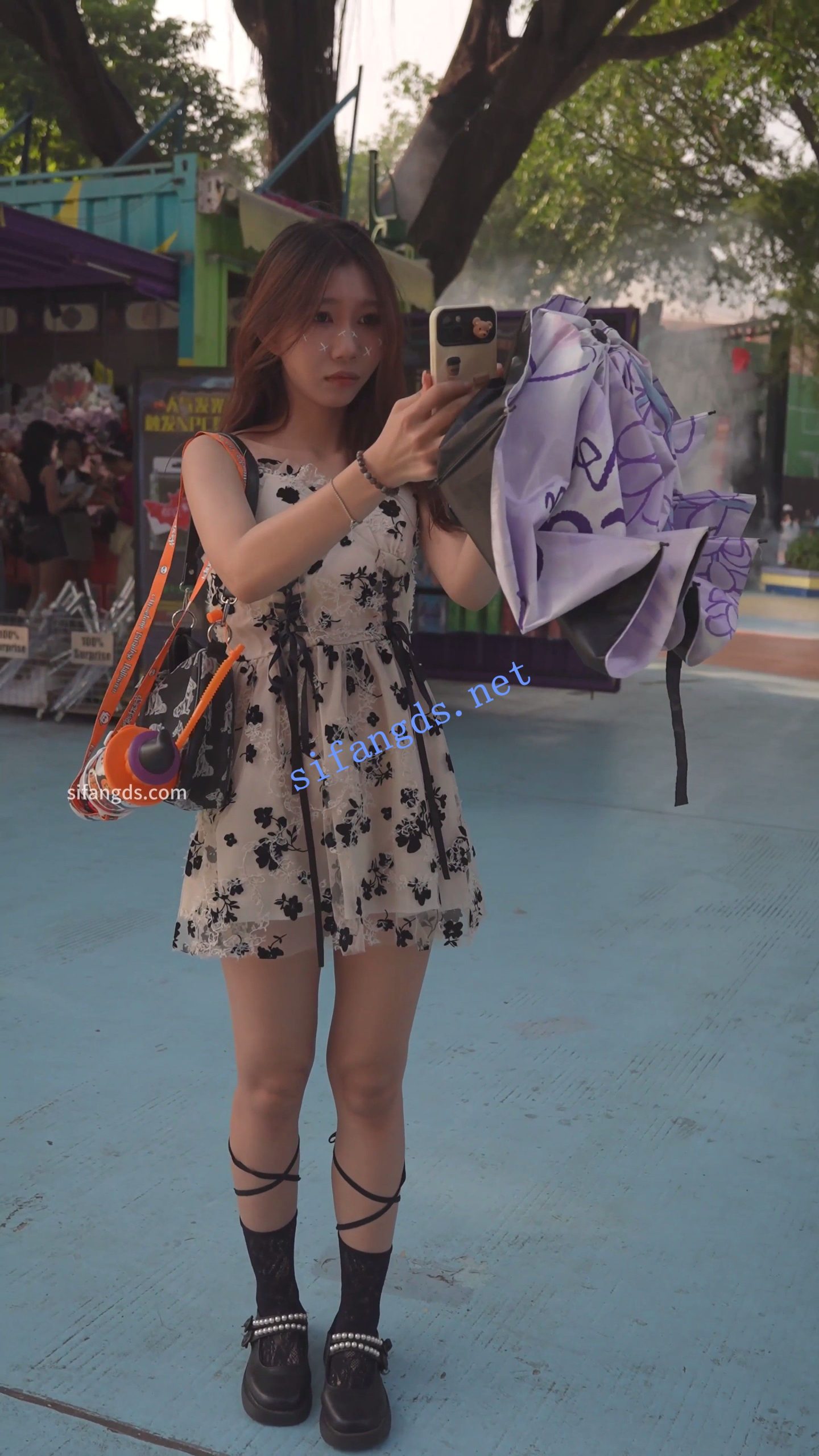 图片[4]深夜宿舍-仓鼠控的第二选择【无在线播放】(BC-AA-580)吊带花裙小姐姐逛街..抬腿拿东西CD蕾丝边粉内【1V】【245M】深夜宿舍-仓鼠控的第二选择