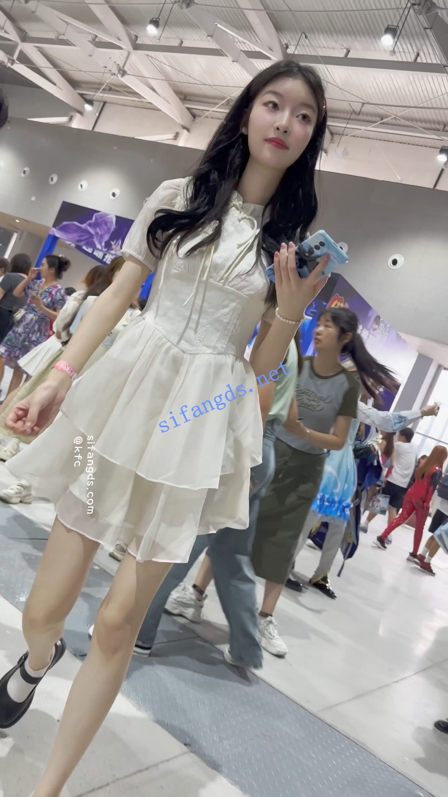 图片[9]深夜宿舍-仓鼠控的第二选择【无在线播放】【KFC】白色长裙学生妹独自逛街·白色内内前后CD【1V】【738M】深夜宿舍-仓鼠控的第二选择