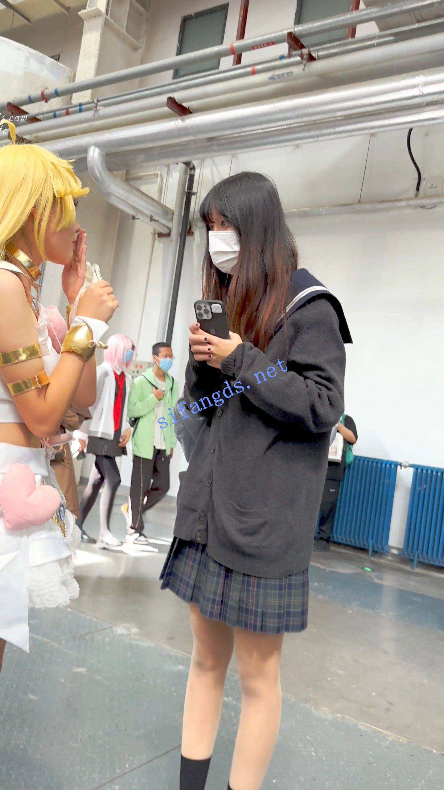 图片[7]深夜宿舍-仓鼠控的第二选择【无在线播放】【KFC】两个JK制服学生妹·肉丝袜可爱内·白色骚窄内一箭双雕【1V】【810M】深夜宿舍-仓鼠控的第二选择