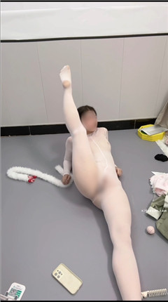 图片[6]深夜宿舍-仓鼠控的第二选择【无在线播放】顶级大学舞蹈生【小乔（以安）】11月VIP最新大尺度裸舞【6V】【648M】深夜宿舍-仓鼠控的第二选择