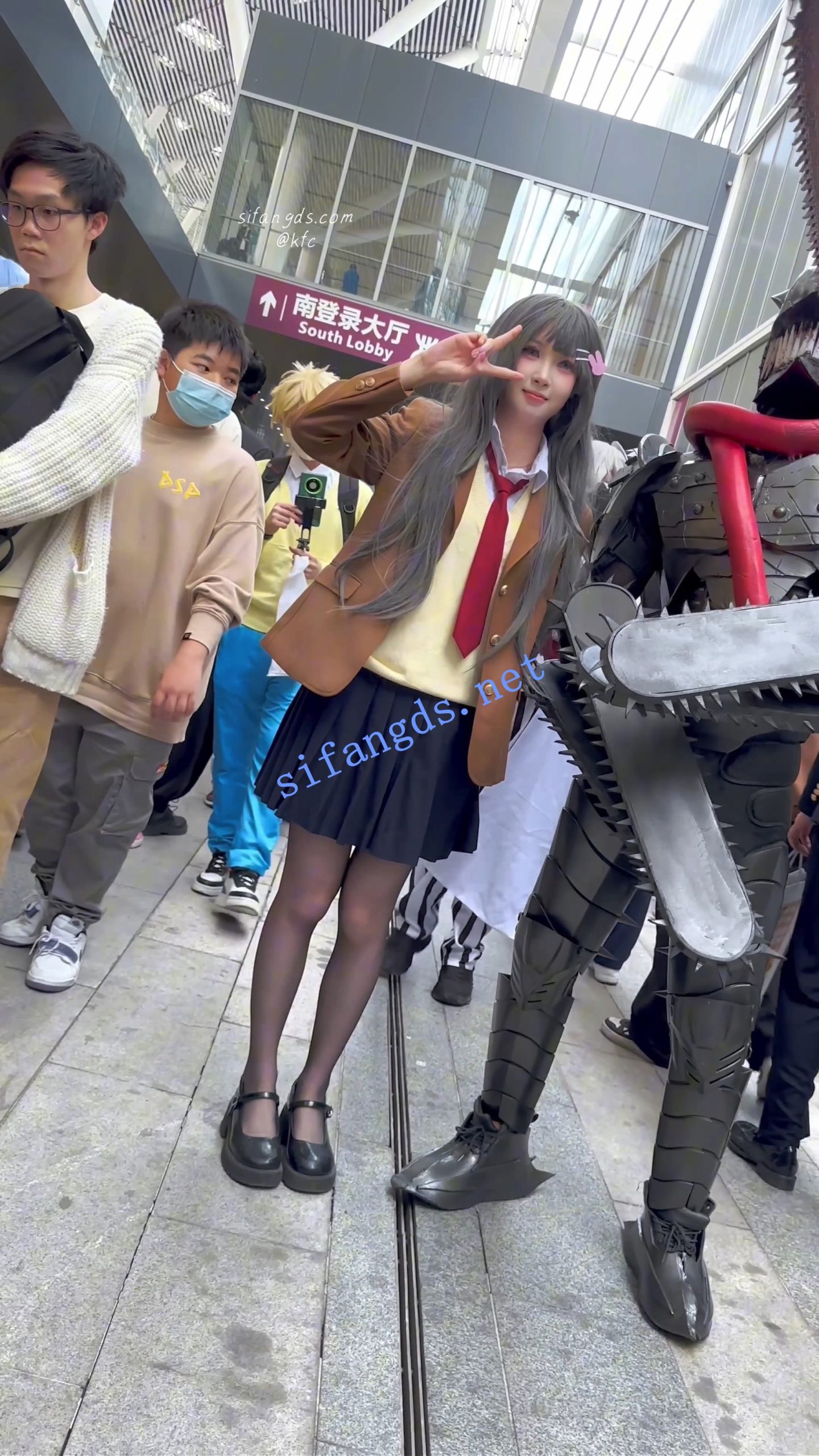 图片[8]深夜宿舍-仓鼠控的第二选择【无在线播放】【KFC】超可爱萝莉麻衣学姐·黑丝白透内·男友拍脸我拍裙底【1V】【0.98G】深夜宿舍-仓鼠控的第二选择