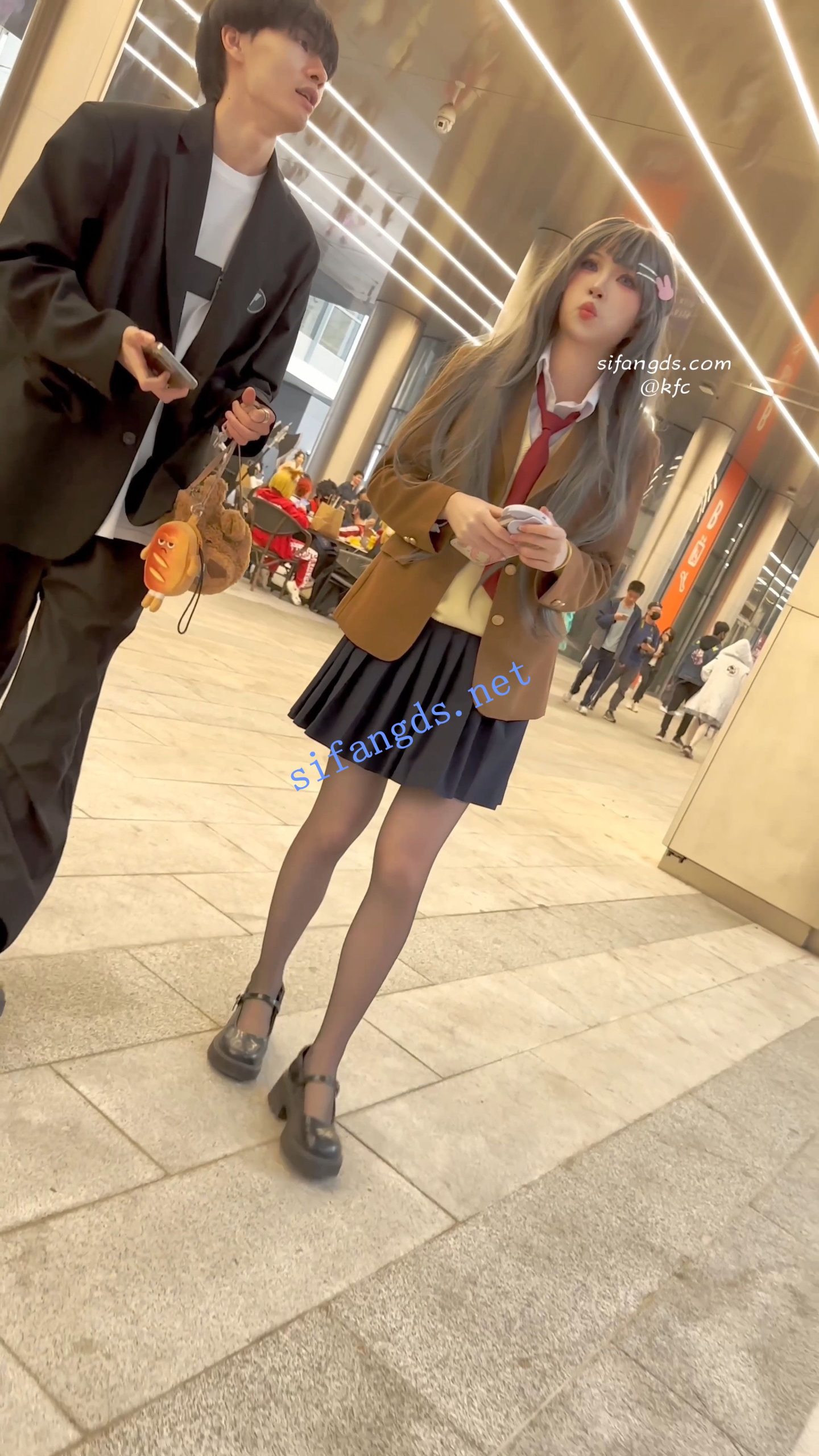 图片[9]深夜宿舍-仓鼠控的第二选择【无在线播放】【KFC】超可爱萝莉麻衣学姐·黑丝白透内·男友拍脸我拍裙底【1V】【0.98G】深夜宿舍-仓鼠控的第二选择