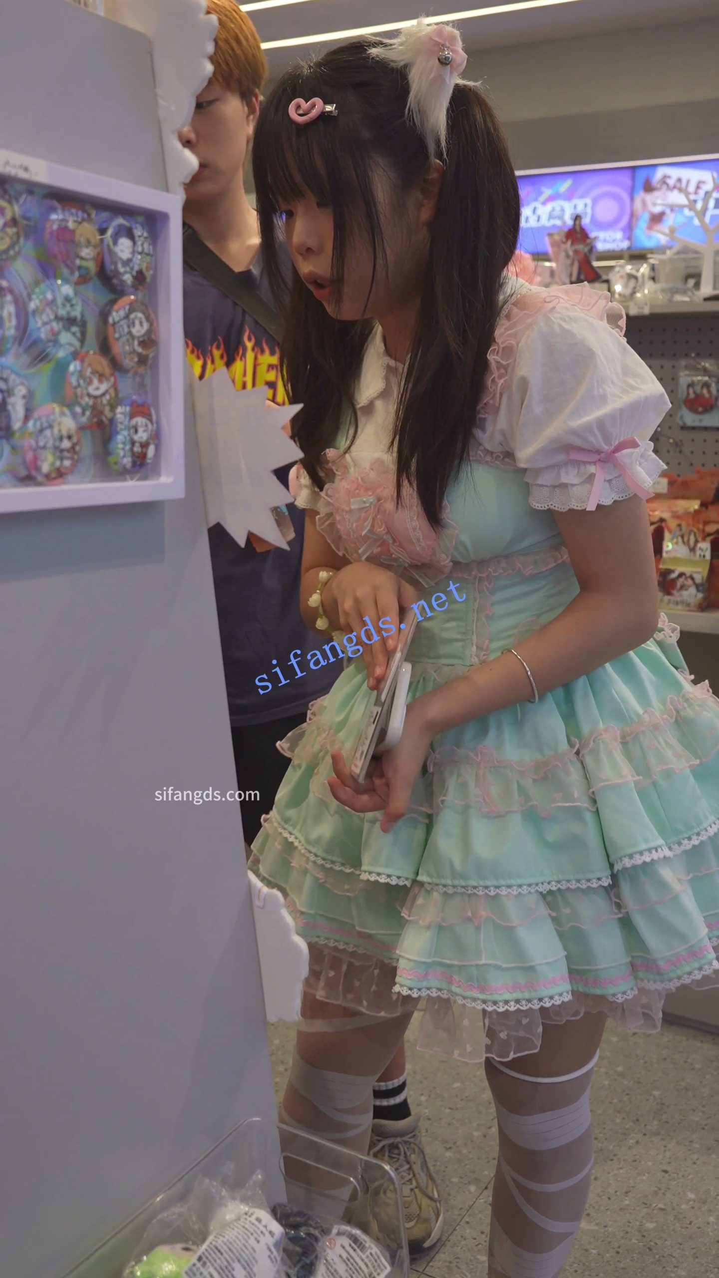 图片[8]深夜宿舍-仓鼠控的第二选择【无在线播放】(BC-AA-590)双马尾蕾丝裙小学妹..弯腰CD蕾丝边内裤看镜头了【1V】【458M】深夜宿舍-仓鼠控的第二选择