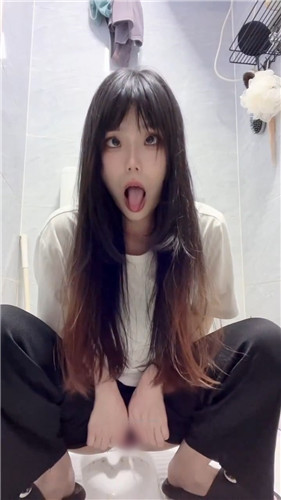 图片[48]深夜宿舍-仓鼠控的第二选择【无在线播放】推特呲尿大比拼 各种妹妹放尿给你看 户外露出刺激第二期【219V】【1.37G】深夜宿舍-仓鼠控的第二选择