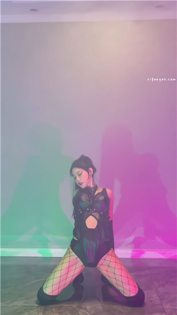 图片[16]深夜宿舍-仓鼠控的第二选择【无在线播放】B站专业舞UP 小艾x艾 最新情趣高跟丝袜蹈定制骚舞4K原版【31V】【12G】深夜宿舍-仓鼠控的第二选择