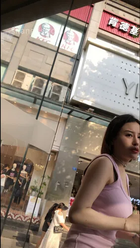 图片[1]深夜宿舍-仓鼠控的第二选择【无在线播放】⭐【mccd】⭐ 41 CD网红脸美女骚丁岔开腿扭屁股在男友身上蹭【1V】【927M】深夜宿舍-仓鼠控的第二选择