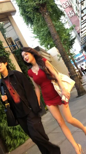 图片[6]深夜宿舍-仓鼠控的第二选择【无在线播放】⭐【mccd】⭐ 44 CD极品身材红色包臀裙黑内【1V】【355M】深夜宿舍-仓鼠控的第二选择