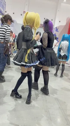 图片[7]深夜宿舍-仓鼠控的第二选择【无在线播放】【KFC】双马尾学生妹COSER独自逛街拍照·白色半透内内前后CD【1V】【242M】深夜宿舍-仓鼠控的第二选择