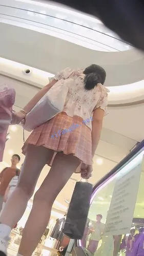 图片[3]深夜宿舍-仓鼠控的第二选择【无在线播放】『D·D』-218-粉色超短百褶裙，少妇，浅蓝内【1V】【475M】深夜宿舍-仓鼠控的第二选择