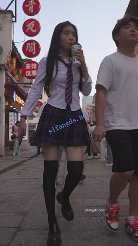 图片[1]深夜宿舍-仓鼠控的第二选择【无在线播放】(BC-AA-597)制服jk长腿175小姐姐..裙摆随风飘起内裤夹进13【1V】【459M】深夜宿舍-仓鼠控的第二选择