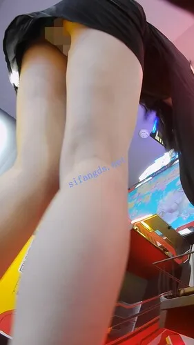 图片[1]深夜宿舍-仓鼠控的第二选择【无在线播放】『D·D』-221-黑包臀裙，精神小妹，激动玩游戏，白内【1V】【1.24G】深夜宿舍-仓鼠控的第二选择