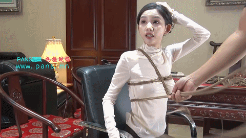 图片[34]深夜宿舍-仓鼠控的第二选择【无在线播放】高人气PANS模特写真内部高端定制套图视频，摄影师上手，拍摄花絮大尺度人体漏点私拍! (二）深夜宿舍-仓鼠控的第二选择