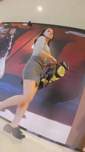 图片[4]深夜宿舍-仓鼠控的第二选择【无在线播放】『D·D』-223-灰超短包臀，翘臀匀称腿女郎，黑窄内【1V】【525M】深夜宿舍-仓鼠控的第二选择