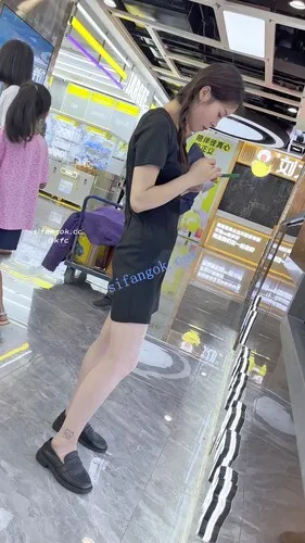 图片[7]深夜宿舍-仓鼠控的第二选择【无在线播放】【KFC】双马尾OL工作服下班买小吃·肉色丝袜白色内前后CD【1V】【630M】深夜宿舍-仓鼠控的第二选择