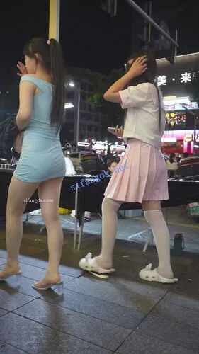 图片[9]深夜宿舍-仓鼠控的第二选择【无在线播放】(BC-AA-600)两位小姐姐竟然都不穿内衣..裙子超短透心凉露乳…【1V】【426M】深夜宿舍-仓鼠控的第二选择