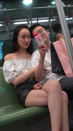 图片[3]深夜宿舍-仓鼠控的第二选择【无在线播放】【WaltzCD】华尔兹2024系列之01黑短裙白窄内【1V】【2.77G】深夜宿舍-仓鼠控的第二选择