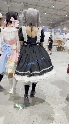 图片[12]深夜宿舍-仓鼠控的第二选择【无在线播放】【KFC】洛丽塔裙学生妹和同学逛展·宽松白内透着黑·低角度CD【1V】【1.33G】深夜宿舍-仓鼠控的第二选择