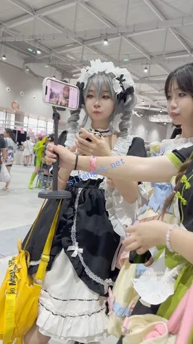 图片[3]深夜宿舍-仓鼠控的第二选择【无在线播放】【KFC】洛丽塔裙学生妹和同学逛展·宽松白内透着黑·低角度CD【1V】【1.33G】深夜宿舍-仓鼠控的第二选择