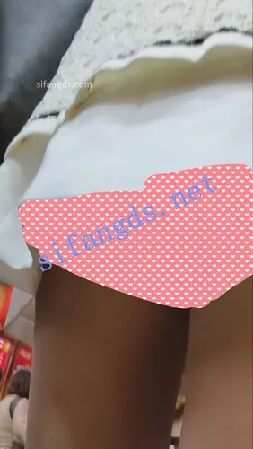 图片[3]深夜宿舍-仓鼠控的第二选择【无在线播放】原创抄底小吃街极品超薄肉丝姐妹花【1V】【1.97G】深夜宿舍-仓鼠控的第二选择