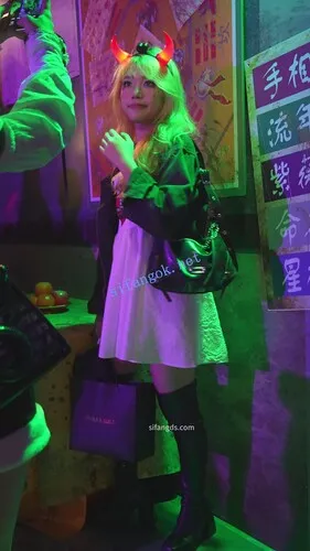 图片[2]深夜宿舍-仓鼠控的第二选择【无在线播放】(BC-AA-605)金发小姐姐白裙长靴拍照..无痕浅黄内开灯拍摄【1V】【546M】深夜宿舍-仓鼠控的第二选择