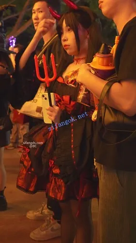 图片[1]深夜宿舍-仓鼠控的第二选择【无在线播放】(BC-SSS-098)双马尾蕾丝裙吊带袜..和男友一起给她拍照+开闪CD【1V】【553M】深夜宿舍-仓鼠控的第二选择